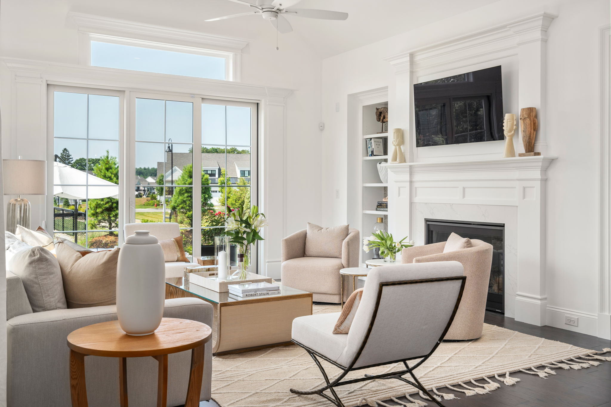 MP Primary Photo (27 of 36) SELECT Livingroom2